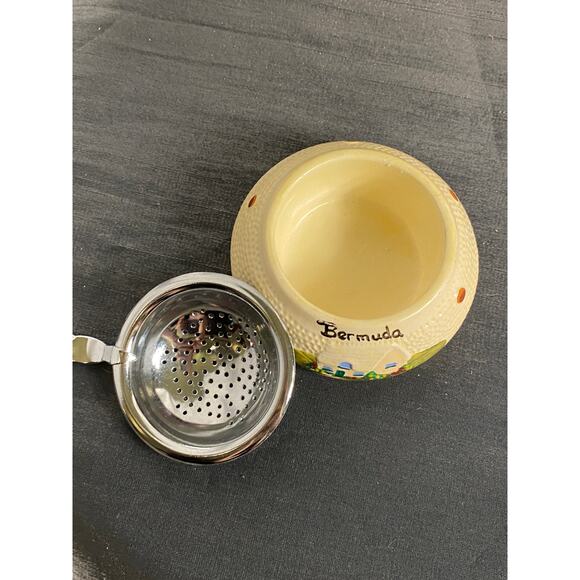VTG 70s Bermuda Souvenir Tea Bag Holder Strainer 3.5 in beige green blue GC L#2 - Picture 9 of 10